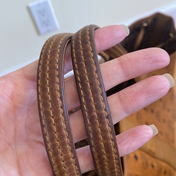 MCM Medium Liz Reversible Visetos Shopper - Picture 10 of 15